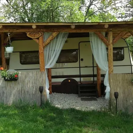 Orsegi Nomad-lak Nomad 2 * Kercaszomor