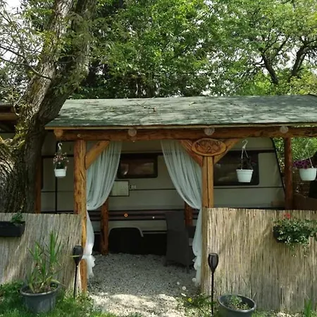 Οργανωμένο κάμπινγκ Orsegi Nomad-lak Nomad 2 Kercaszomor